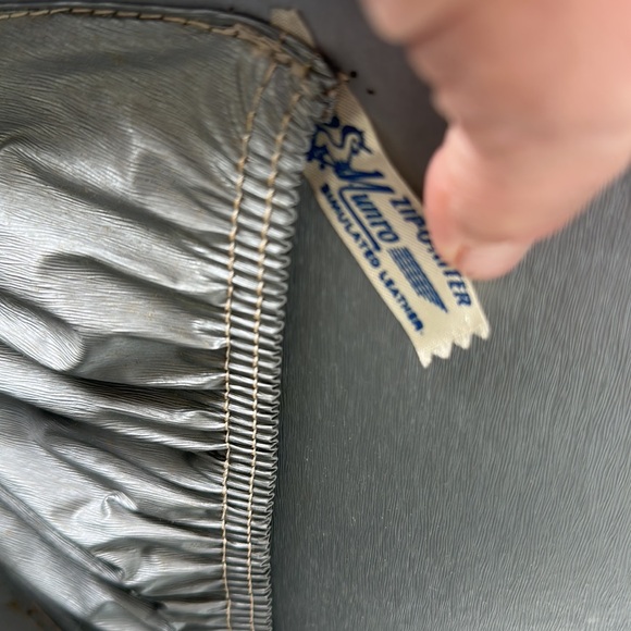 Vintage hat box/zippered case with collegiate theme…Harvard, Rice, Ohio etc. - Picture 5 of 10